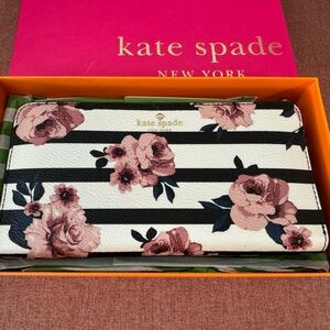 NWOT Kate Spade | Hyde Lane Rose Stripe Lacey Wallet